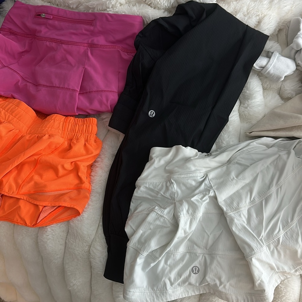 Lululemon bundle - Picture 3 of 3